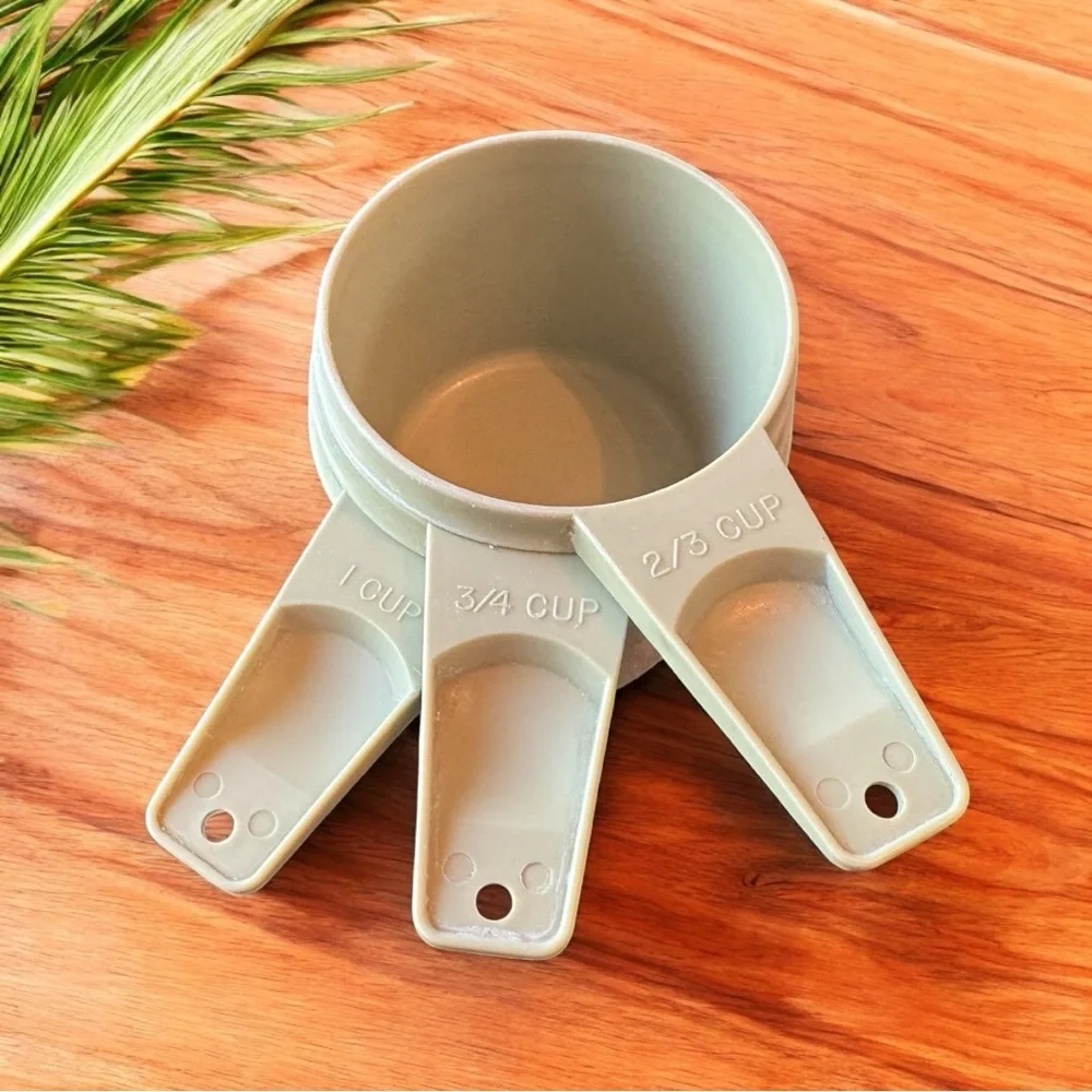 Vintage Tupperware Measuring Cups – Avocado Green – 1 Cup, 3/4 Cup, 2/3 Cup